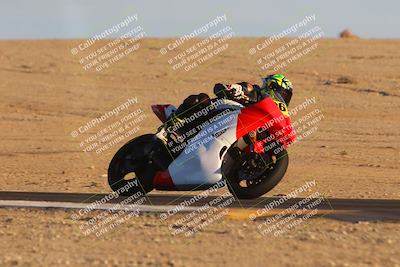 media/Dec-16-2023-CVMA (Sat) [[bb38a358a2]]/Race 13 Amateur Supersport Middleweight/